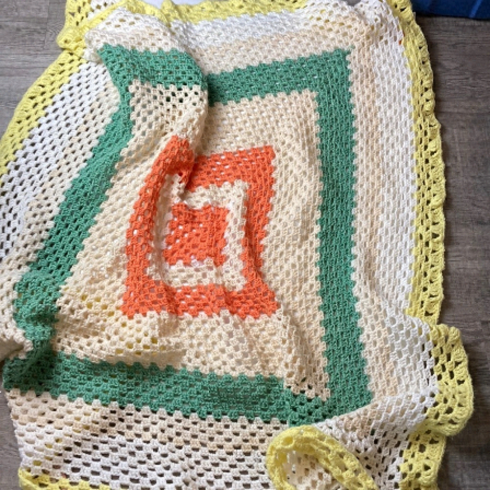 Handknit crochet Granny square throw